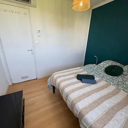 Maison 6pers,3 Chambres, Clim,terrasse, Jardin, Park بيت للعطل تارْب